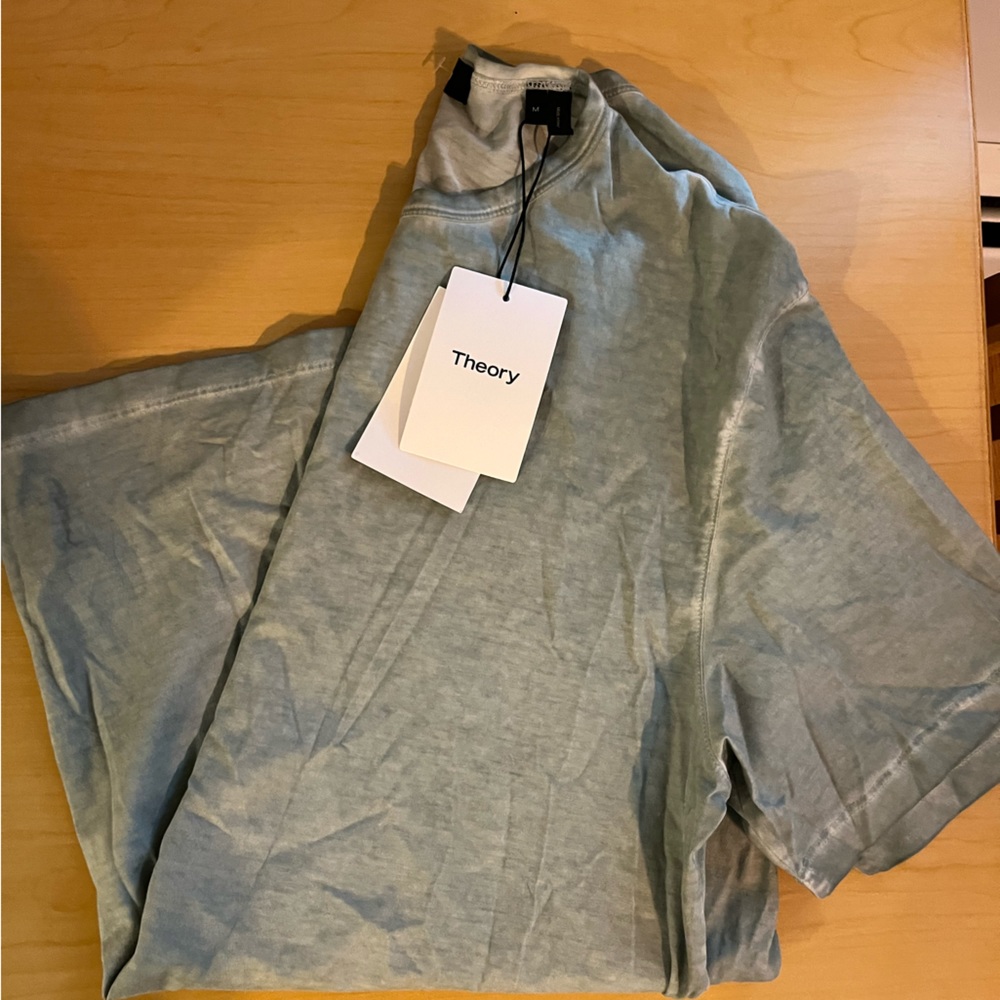 Theory BNWT men’s tshirt